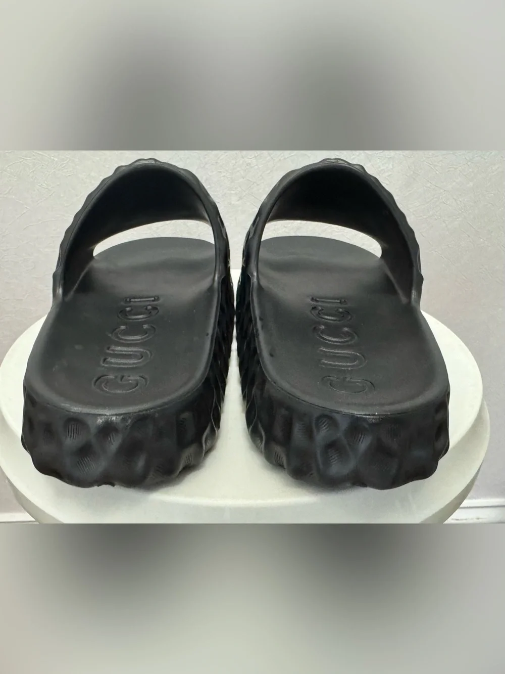 Pre owned Gucci MENS BLACK RUBBER WATER RIPPLE SANDAL w GG LOGO sz 5G/6US UNISEX